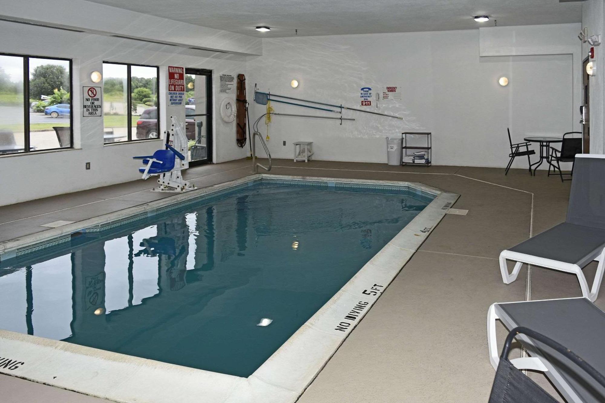 Quality Inn & Suites Brooks Louisville South Εξωτερικό φωτογραφία