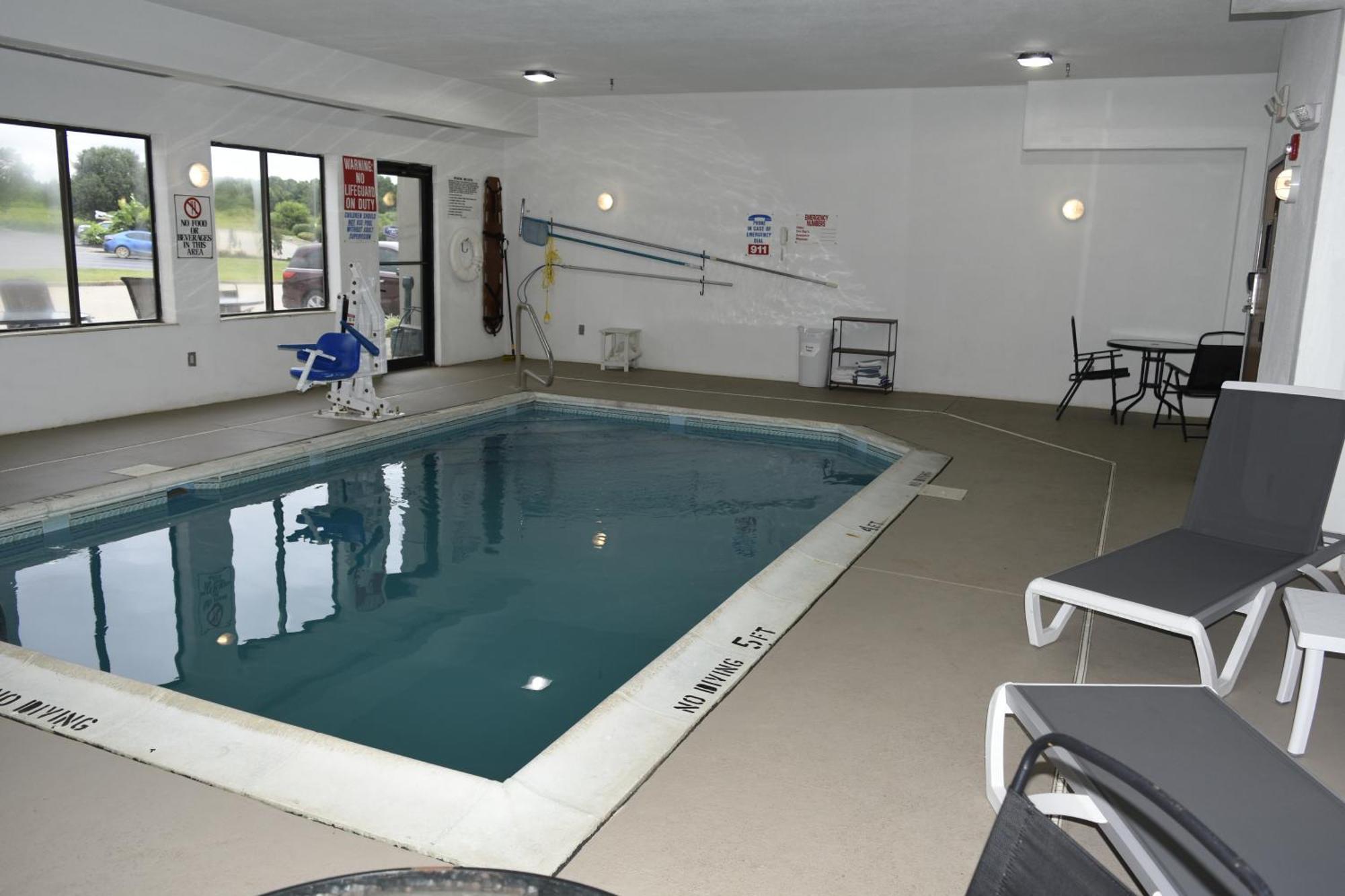 Quality Inn & Suites Brooks Louisville South Εξωτερικό φωτογραφία